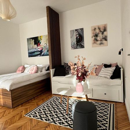 Balconia Sunny Apartment In Centre Of Belgrade Exterior photo